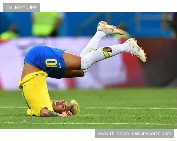 内马尔伤退，影响PSG攻击线发挥，内马尔过人招式