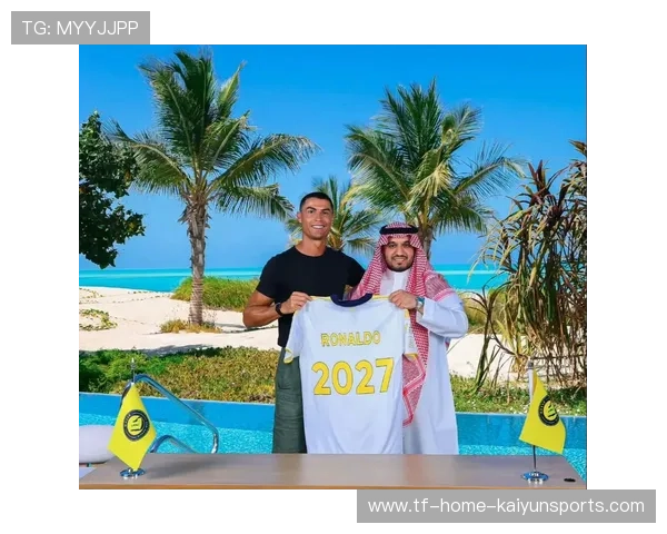 追星成功瞬间!索博用16年换来与C罗同场,索博cp是谁 追星成功瞬间!索博用16年换来与C罗同场,索博cp是谁