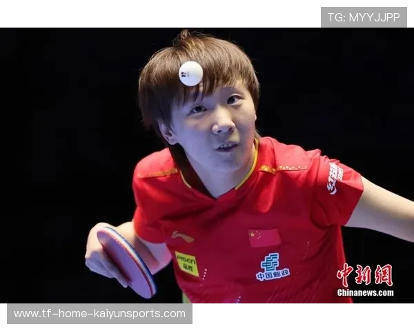 乒乓亚洲杯王曼昱台内控制稳，短球一摆就逼出失误